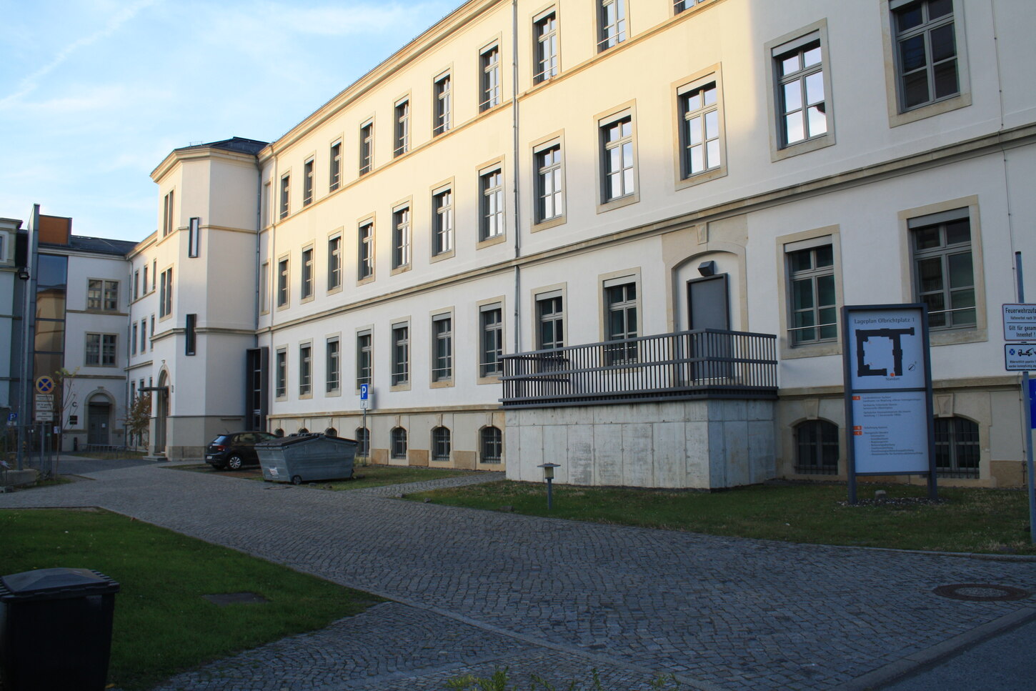 Ansicht Gerichtsgebäude Olbrichtplatz